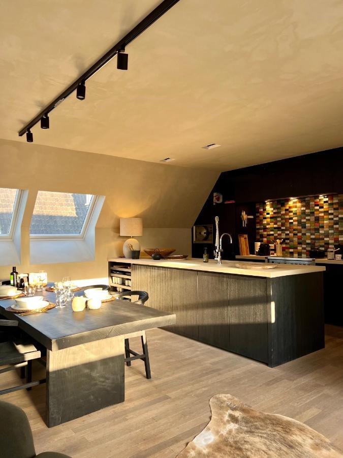Appartement Luxe Duplex Met Prive Parking à Knokke-Le-Zoute Extérieur photo